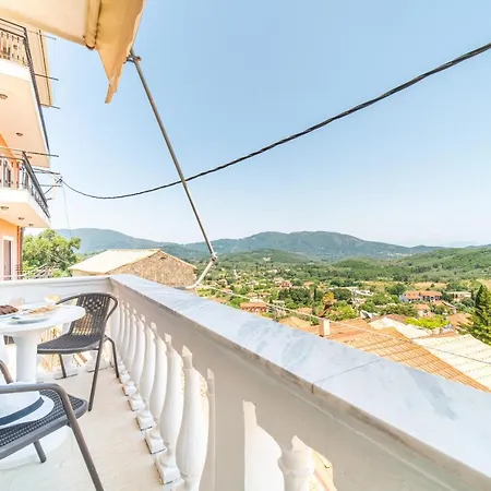 Pavlos Sofia アパート *