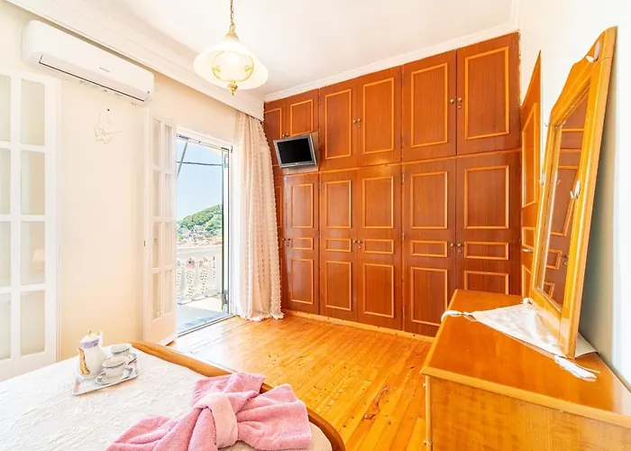 Pavlos Sofia Apartman *