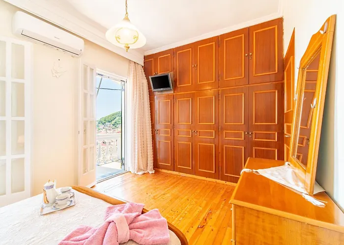 Pavlos Sofia Apartman Ágios Matthaíos