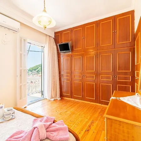 Pavlos Sofia Apartamento *