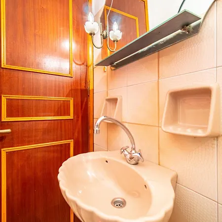 Pavlos Sofia Apartamento *